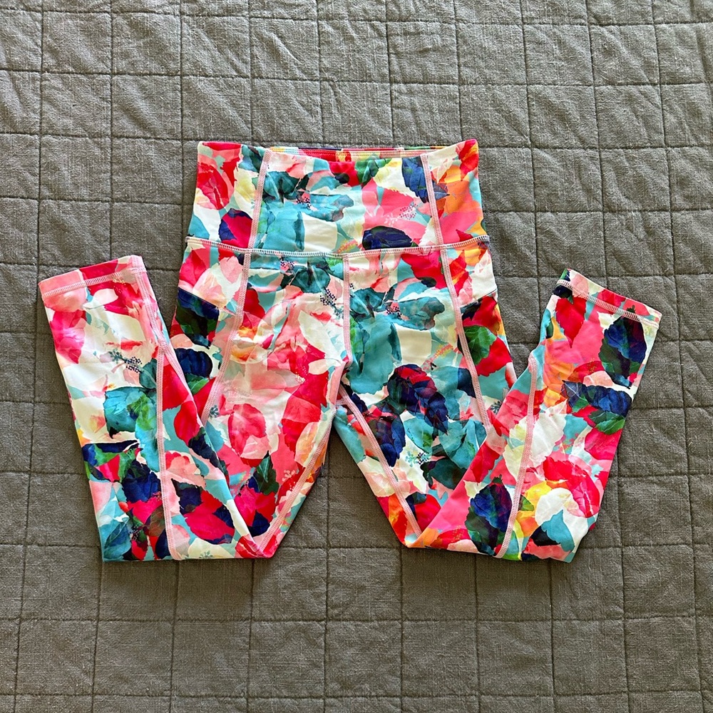 ZYIA Floral Pocket Zipper LNT Capri